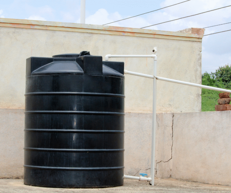 شركة تنظيف خزانات في العين 0503433475